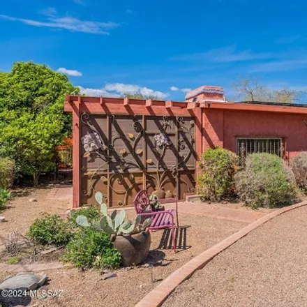 Buy this 3 bed house on 1337 North Jones Boulevard in Tucson, AZ 85716