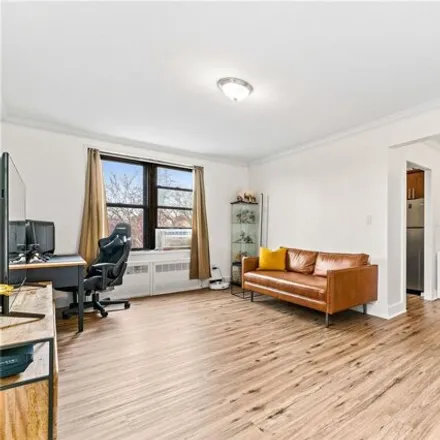 Image 2 - 150-20 71st Avenue, New York, NY 11367, USA - Apartment for sale