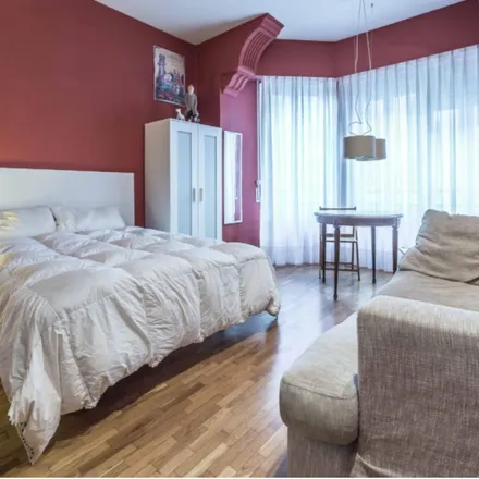 Rent this 6 bed apartment on Valencia Bullring in Carrer de Xàtiva, 28