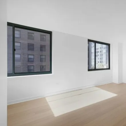 Image 3 - The Concerto, 200 West 60th Street, New York, NY 10023, USA - House for rent