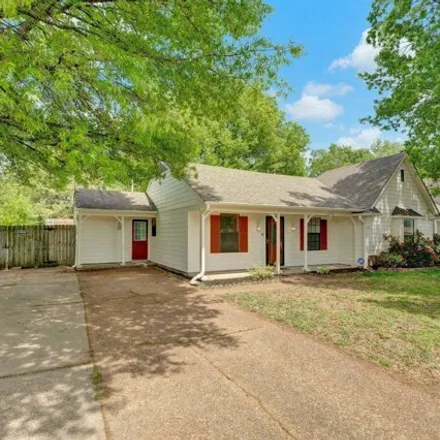 Buy this 3 bed house on 7162 Reese Road in Memphis, TN 38133