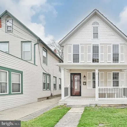 Buy this 3 bed house on H&R Block in North 3rd Street, Rosedale