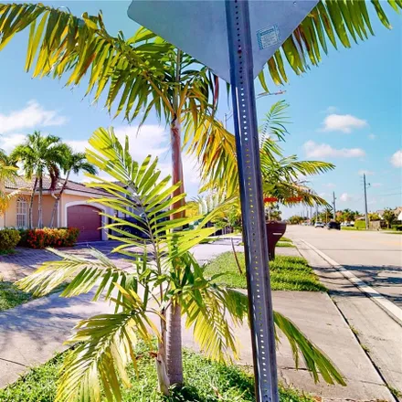 Image 3 - 1063 Southwest 142nd Avenue, Miami-Dade County, FL 33184, USA - House for sale