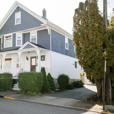 Rent this 3 bed house on 51 Hammond Street in Newport, RI 02840