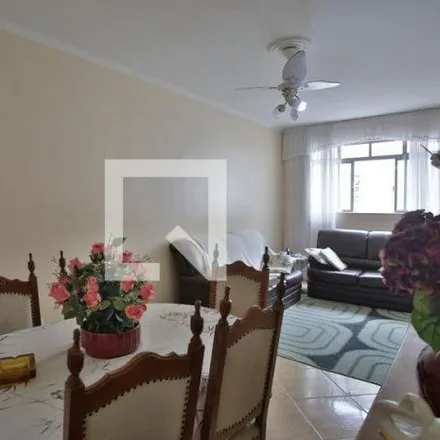Rent this 2 bed apartment on Rua Alfredo Albertini in Marapé, Santos - SP