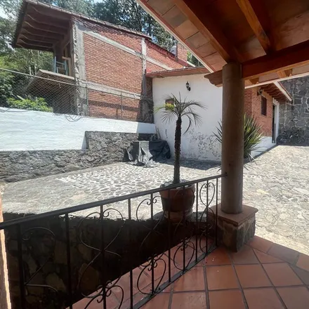 Image 2 - Calle Vega del Bosque, Avandaro, 51200 Avandaro, MEX, Mexico - House for rent