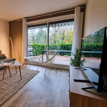 Rent this 2 bed apartment on Grenoble in Lotissement de la Goyette, FR