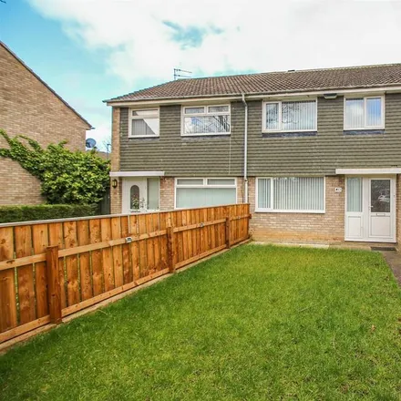 Rent this 3 bed townhouse on Ascot Walk in Newcastle upon Tyne, NE3 2UZ