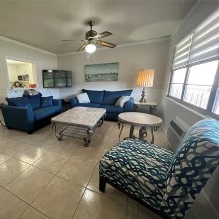 Rent this 1 bed condo on Farnham P in Deerfield Beach, FL 33442