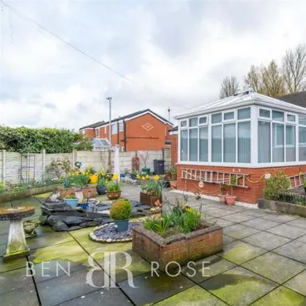 Image 4 - Higher Meadow, Clayton-le-Woods, PR25 5RS, United Kingdom - House for sale