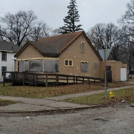 Image 2 - 2301 Howden Street, Muskegon Heights, MI 49444, USA - House for sale