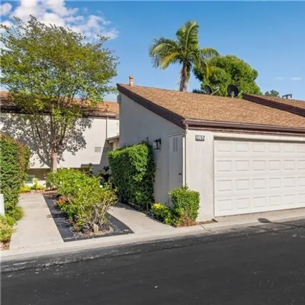 Buy this 3 bed house on 2756 Craig Circle in Fullerton, CA 92835