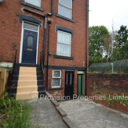 Rent this 2 bed townhouse on Beechwood Row in Leeds, LS4 2LY