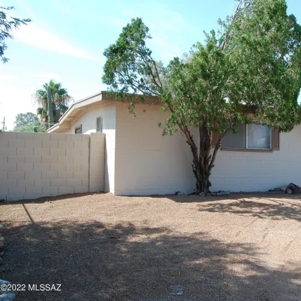 Image 2 - 8318 East Mary Drive, Tucson, AZ 85730, USA - House for sale