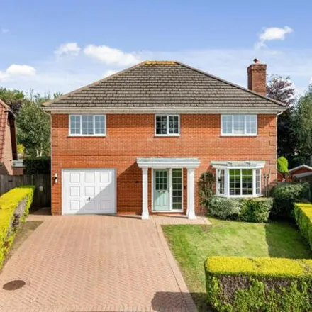 Buy this 5 bed house on Green Close in Old Hawkinge, CT18 7EL