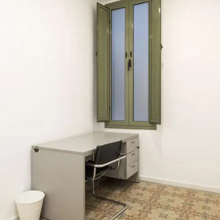 Rent this 11 bed apartment on Galeries Maldà in Carrer de la Portaferrissa, 22