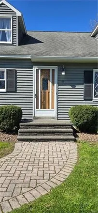 Image 3 - 118 Valentine Drive, City of Syracuse, NY 13212, USA - House for sale