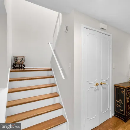 Image 2 - 10301 Watkins Mill Drive, Montgomery Village, MD 20885, USA - Townhouse for sale
