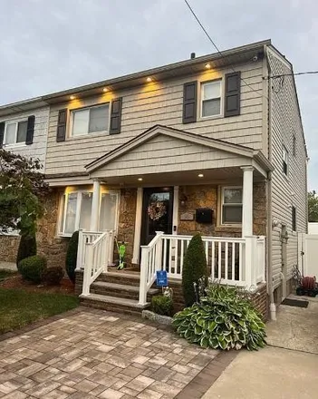 Buy this 3 bed house on 94 Scranton Avenue in New York, NY 10312