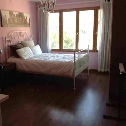 Rent this 4 bed room on Carrer de Maria Antònia in 08196 Sant Cugat del Vallès, Spain