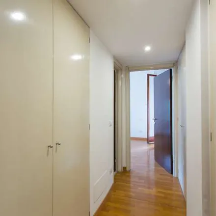 Image 5 - Via Piero Preda, 20136 Milan MI, Italy - Apartment for rent