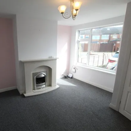 Image 2 - Meadowbank Road, Hull, HU3 6XN, United Kingdom - Townhouse for rent