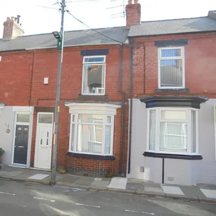 Rent this 3 bed townhouse on Hedley Street in Guisborough, TS14 6EQ