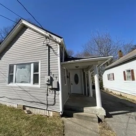 Buy this 3 bed house on 557 Chestnut Street in Lexington, KY 40507