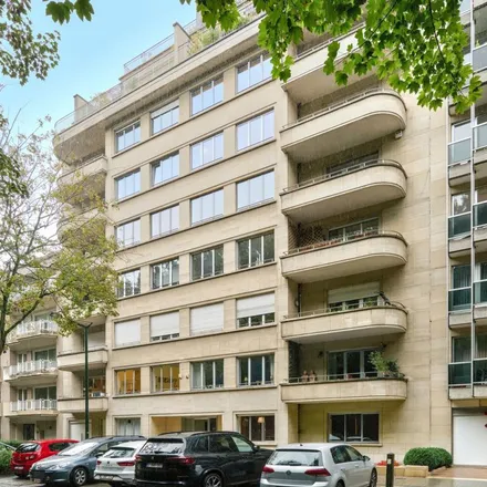 Rent this 3 bed apartment on Avenue de Messidor - Messidorlaan 298 in 1180 Uccle - Ukkel, Belgium