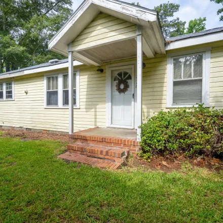 Buy this 3 bed house on Oakley Loop Road in New Hanover County, NC 28429