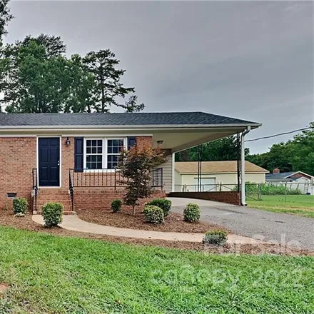 Buy this 3 bed house on 2633 Quail Ridge Drive in Gastonia, NC 28056
