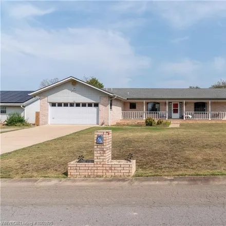 Buy this 3 bed house on 106 Davis Lane in Roland, Sequoyah County