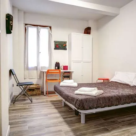 Image 2 - Via Broccaindosso, 34, 40125 Bologna BO, Italy - Apartment for rent