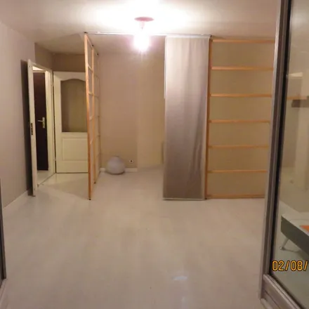 Rent this 1 bed apartment on Place de l'Église in 91190 Gif-sur-Yvette, France