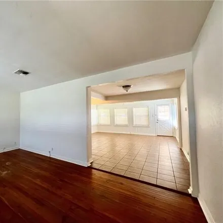 Image 3 - 3698 Austin Street, Corpus Christi, TX 78411, USA - House for rent