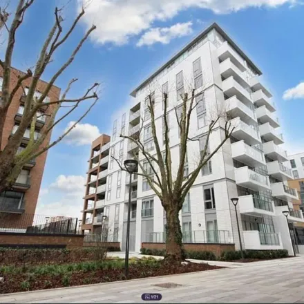 Rent this 2 bed apartment on Poplar Shahjalal Mosque in 25 Hale Street, Canary Wharf