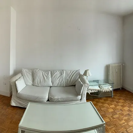 Image 2 - 28 Rue de Solignac, 87000 Limoges, France - Apartment for rent