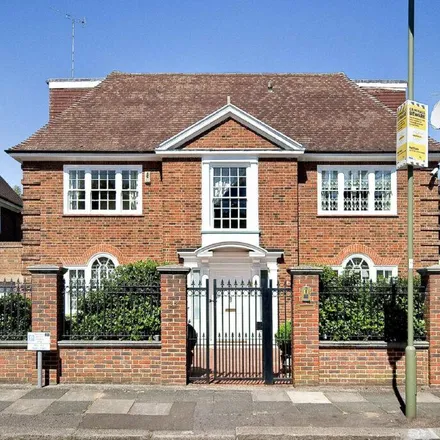 Rent this 5 bed house on Hocroft Road in Childs Hill, London