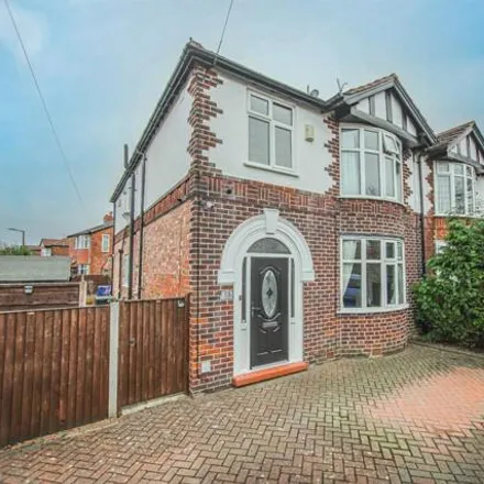 Buy this 4 bed duplex on Hollythorn Avenue in Cheadle Hulme, SK8 7EX