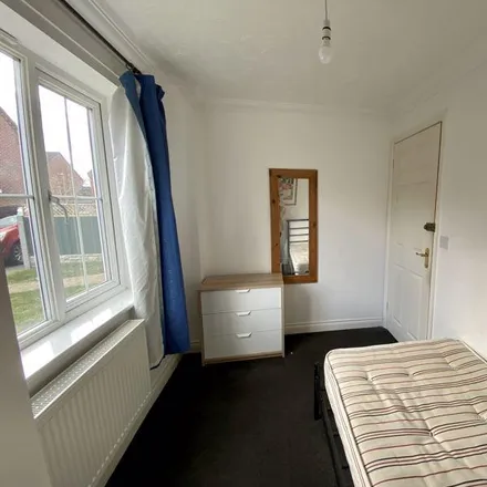 Image 2 - 5 Mosely Court, Norwich, NR5 9PN, United Kingdom - Room for rent