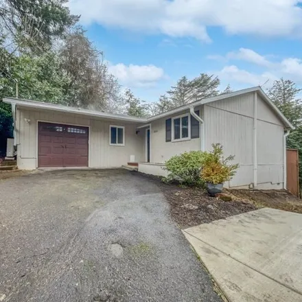Buy this 3 bed house on 2204 Southwest Iowa Street in Portland, OR 97239