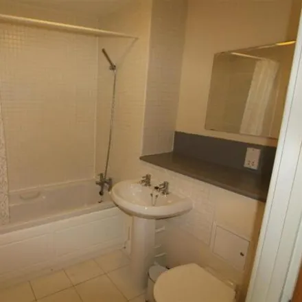 Image 5 - Lovell Park Towers, Lovell Park Hill, Leeds, LS7 1DS, United Kingdom - Room for rent