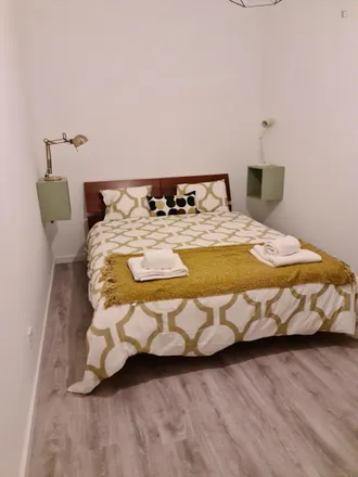 Rent this 4 bed room on Estrada dos Salgados in 2700-059 Falagueira-Venda Nova, Portugal