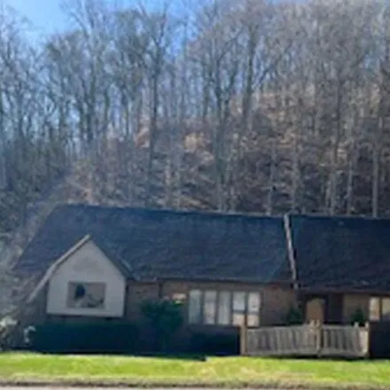 Buy this 5 bed house on 245 Cedar Creek Road in Pikeville, KY 41501