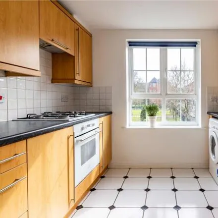 Image 3 - Whitcliffe Gardens, West Bridgford, NG2 6UE, United Kingdom - Apartment for sale
