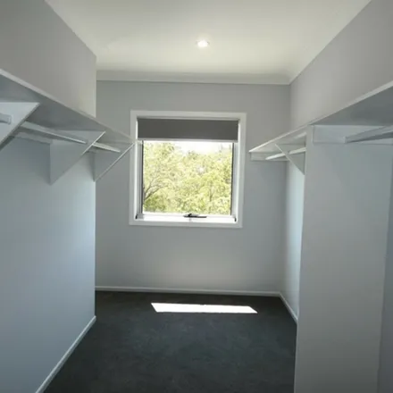 Image 2 - 61 Wimmera Crescent, Upper Coomera QLD 4209, Australia - Apartment for rent