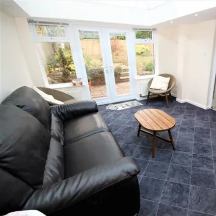 Image 5 - 38 Mag's Barrow, Parley Cross, BH22 8PD, United Kingdom - House for sale