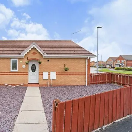 Buy this 2 bed house on Hemble Way in Hull, HU7 3ET