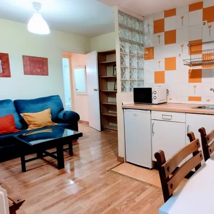 Rent this 1 bed apartment on Paseo Bajada del Río in 10, 37900 Santa Marta de Tormes