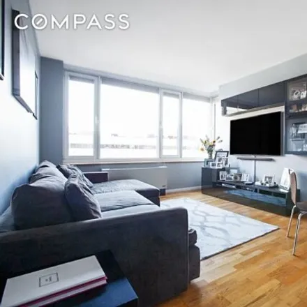 Rent this 1 bed condo on 635 W 42nd St Apt 5E in New York, 10036